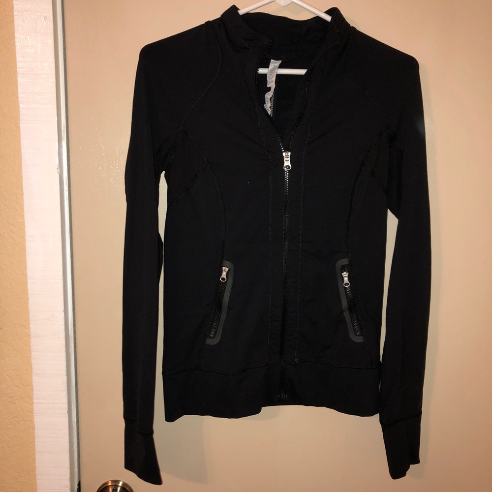 Black lululemon jacket size 4